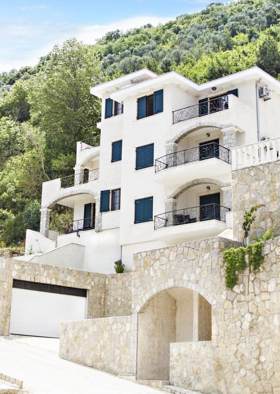 Apartments Boka Vista Kamenari Bagian luar foto